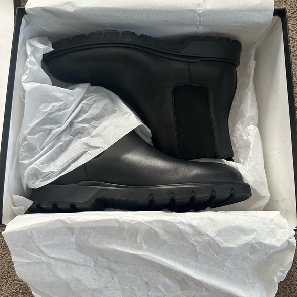 Classic Black Leather Ankle Boots - Picture 7 of 9